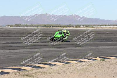 media/Jan-16-2026-CVMA Friday Practice (Fri) [[6f2bf47531]]/5-Racer 4-Trackday1/Session 2 (Bowl)/
